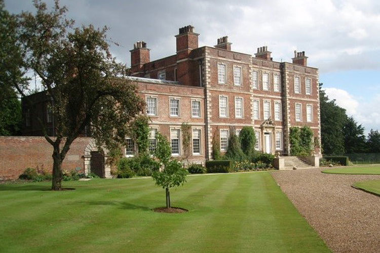 gunby-hall-and-gardens